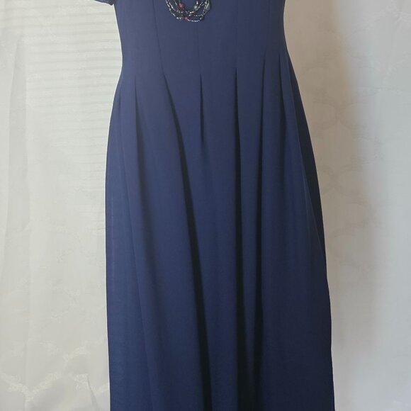 Cynthia Howie - Navy A-Line Dress: Timeless Elegance with Delicate Pleats - Picture 4 of 12